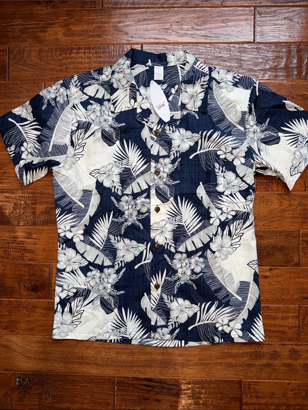 NWT Palmwave Men's Navy Blue Floral Hawaiian Shirt, Large